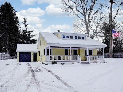 213 Ayrault Rd, Fairport, NY, 14450