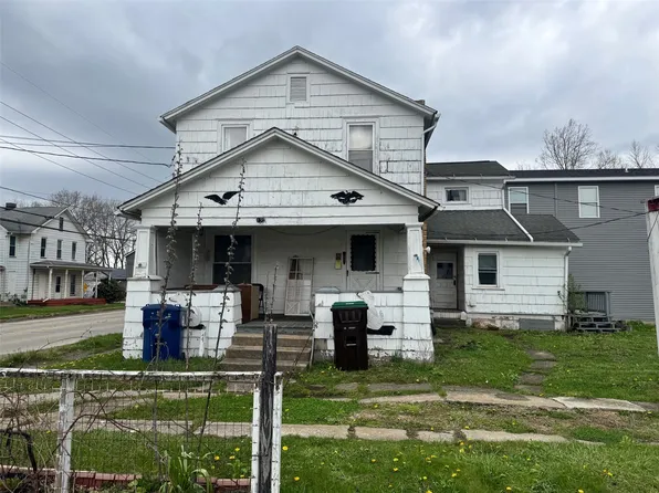 124 N Franklin St, Cochranton, PA 16314