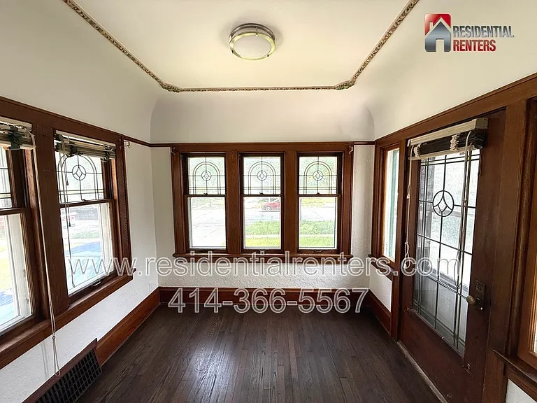 3031 N 60th St #LOWER — Photo 4
