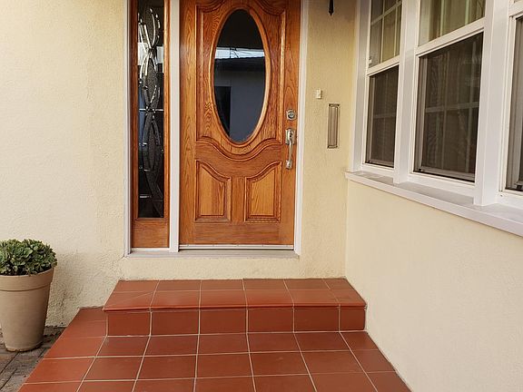 3rd image of 11608 Tarron Ave