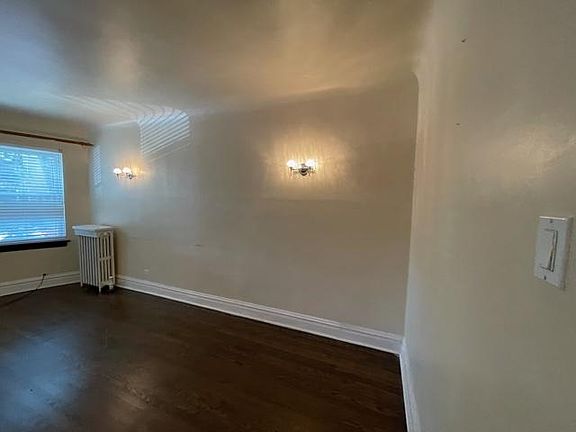 5th image of 6128 N Hamilton Ave #1S