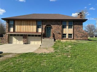 702 Walnut St, Lathrop, MO 64465