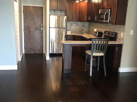 3rd image of 5510 Lincoln Ave Unit 406