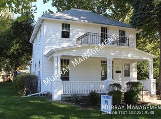 526 E 11th St, Fremont, NE 68025