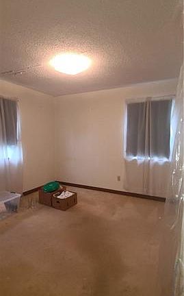 4th image of 360 Woodhaven Dr