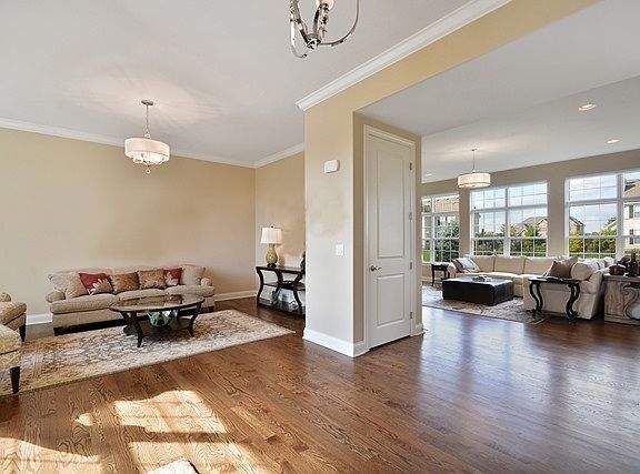 3rd image of 4655 Foxgrove Dr