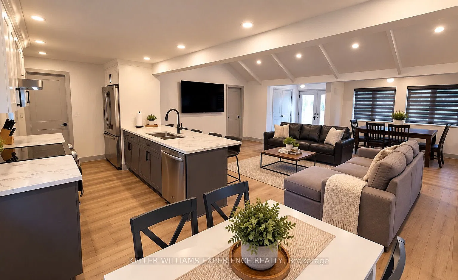 3 bed, $3,500 — Photo 4