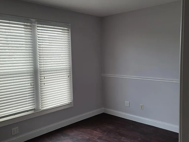 144 W John St #1 — Photo 3