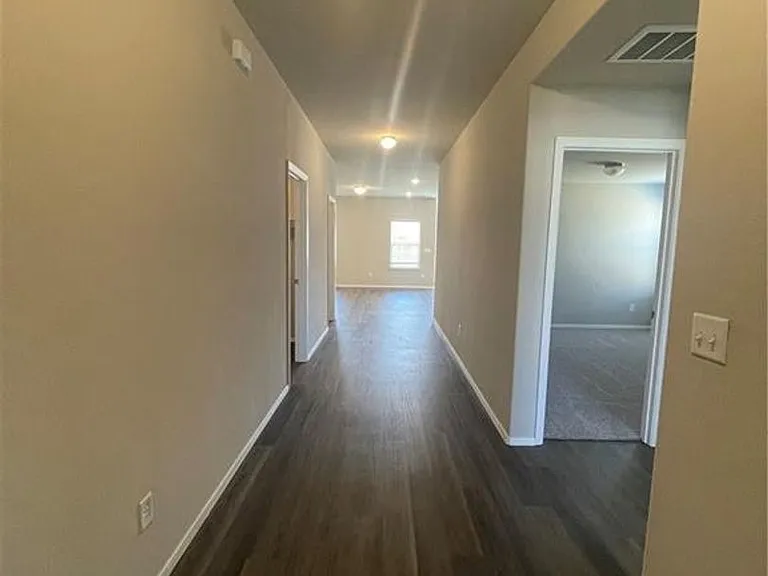 1751 King Rd — Photo 5