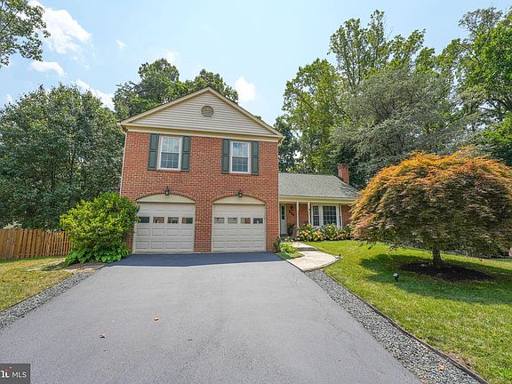 4th image of 6404 Essex Ct