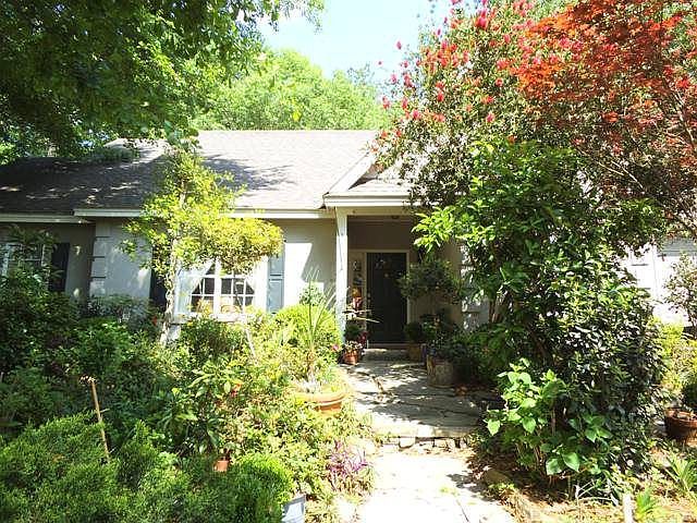 1st image of 3102 Wild Oaks Cir