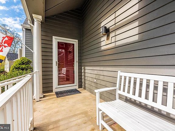 2nd image of 5770 Woodglade Cir
