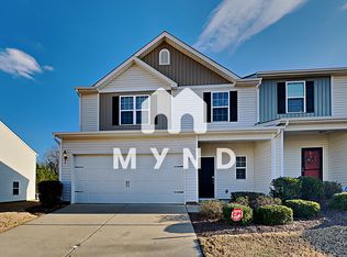 8143 Paw Club Dr, Charlotte, NC 28214