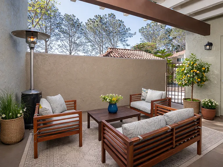 Bella Del Mar Apartments — Photo 15