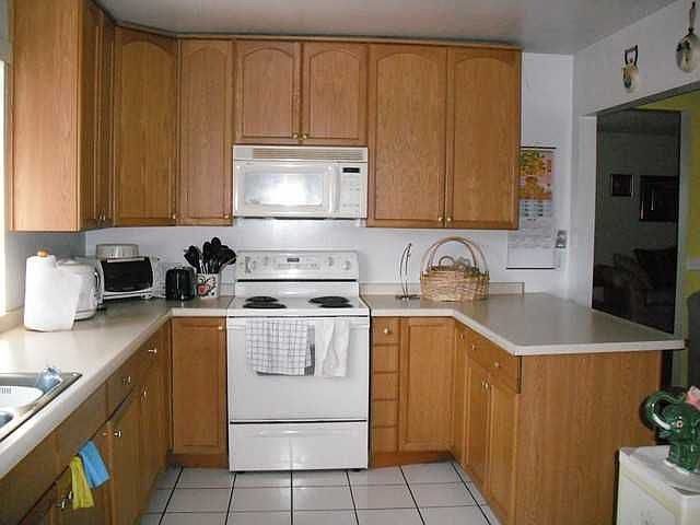 2nd image of 7518 Prairie Mound Way