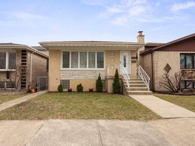 4567 N Merrimac Ave, Chicago, IL, 60630