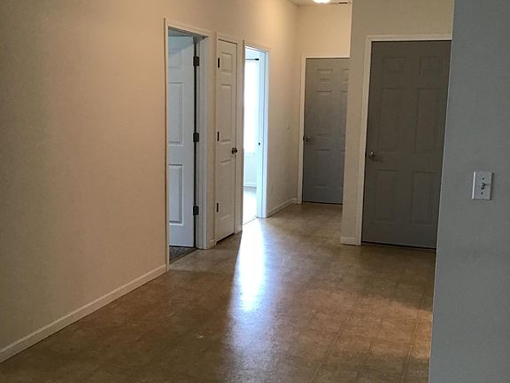 Entry: looking back to front door