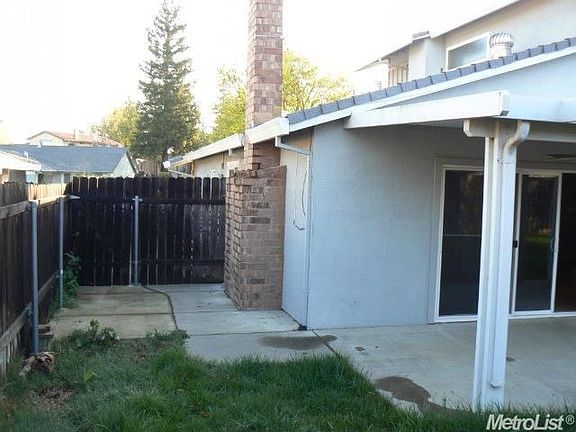4th image of 8049 Mesa Oak Way