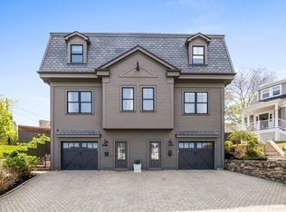 12 Half Moon St #12, Dorchester, MA 02125