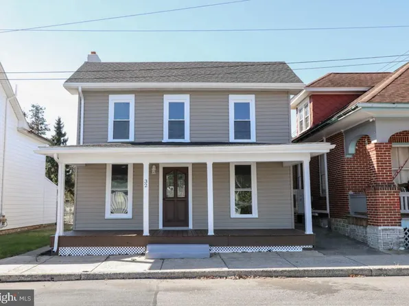 32 N Duke St, Hummelstown, PA 17036