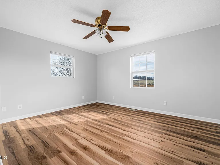 133 Paynetown Rd — Photo 23