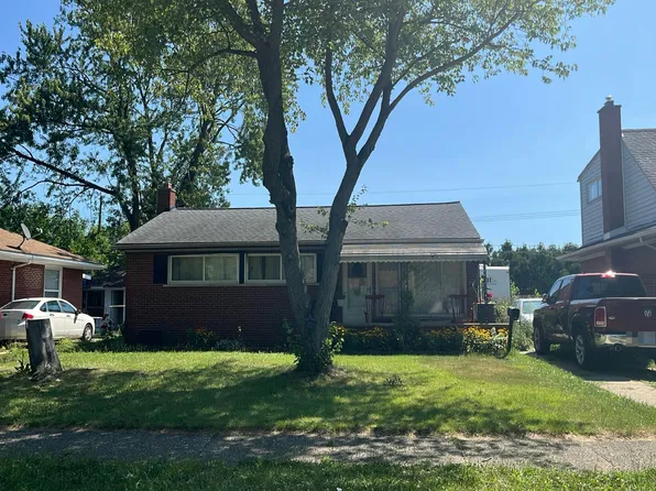 29431 Aspen Dr, Flat Rock, MI 48134