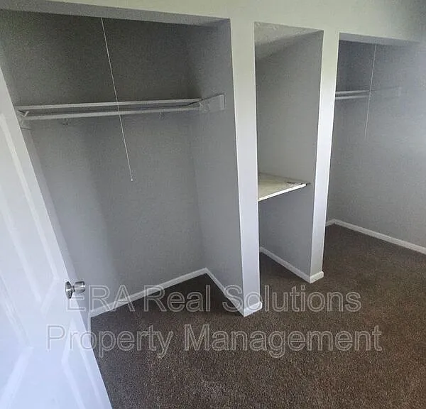1706 Carstare Dr — Photo 14