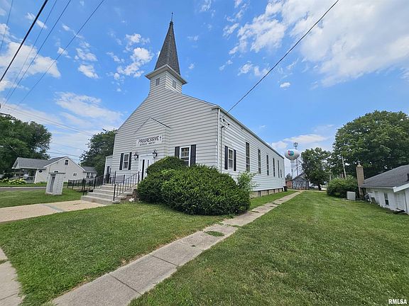 2nd image of 1003 E Moneta Ave