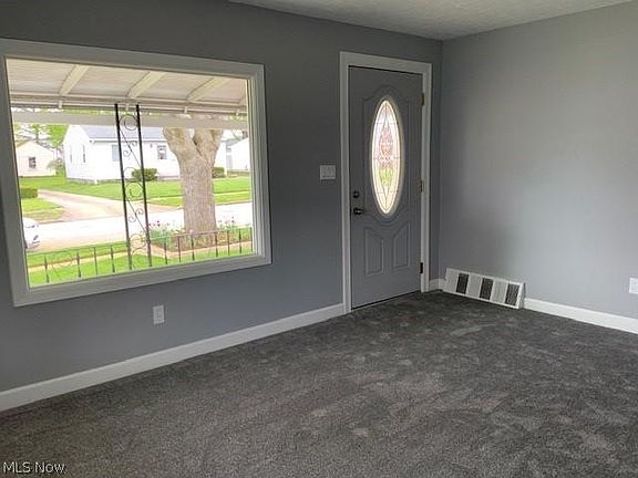 5th image of 2735 Archwood Pl