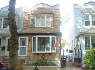 77-24 74th St, Flushing, NY 11385