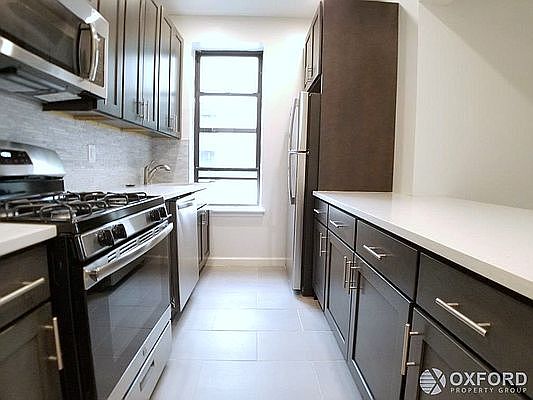 4th image of 369 Saint Johns Pl #4D