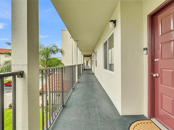4th image of 12900 SW 13th St APT 309E