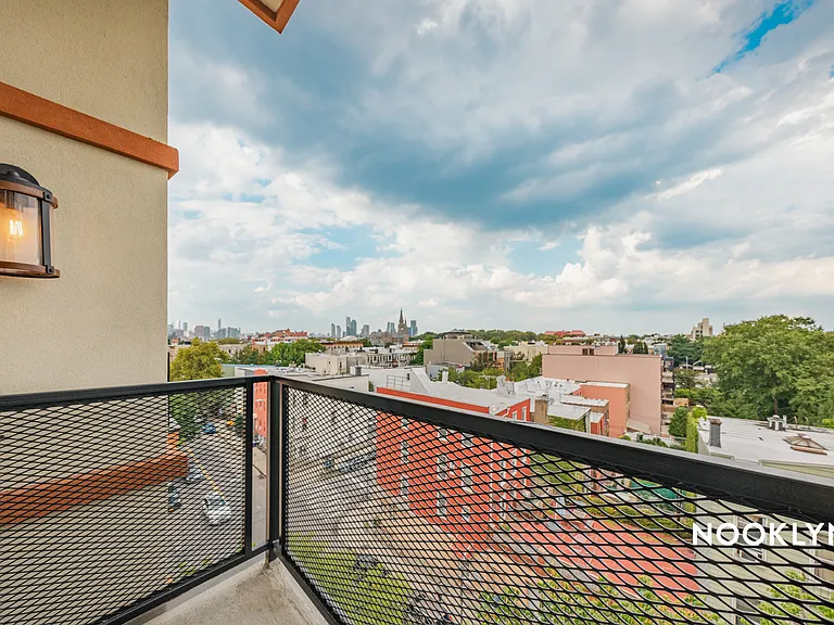 150 Bayard St #5C — Photo 4