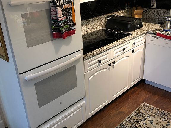 3rd image of 3335 Cardiff Ave