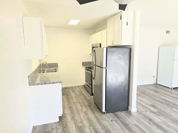 Amberwood Apartments