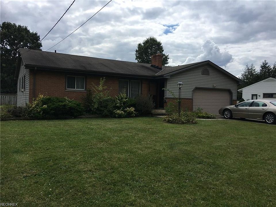 1st image of 24253 Lantern Dr