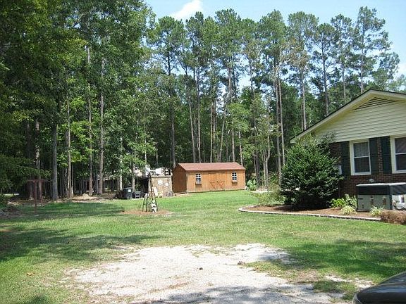2nd image of 108 Abby Ln