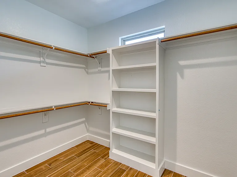 3217 Douglas Dr — Photo 14