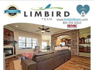 704 SW Barn Valley Rd, Bentonville, AR 72712