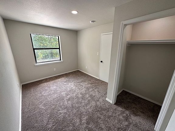 5th image of 202 E Arkansas St #C
