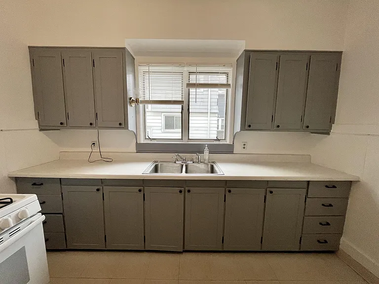 640 Magee Ave #1 — Photo 13