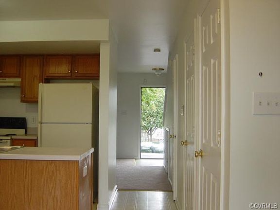 5th image of 1721 W Leigh St