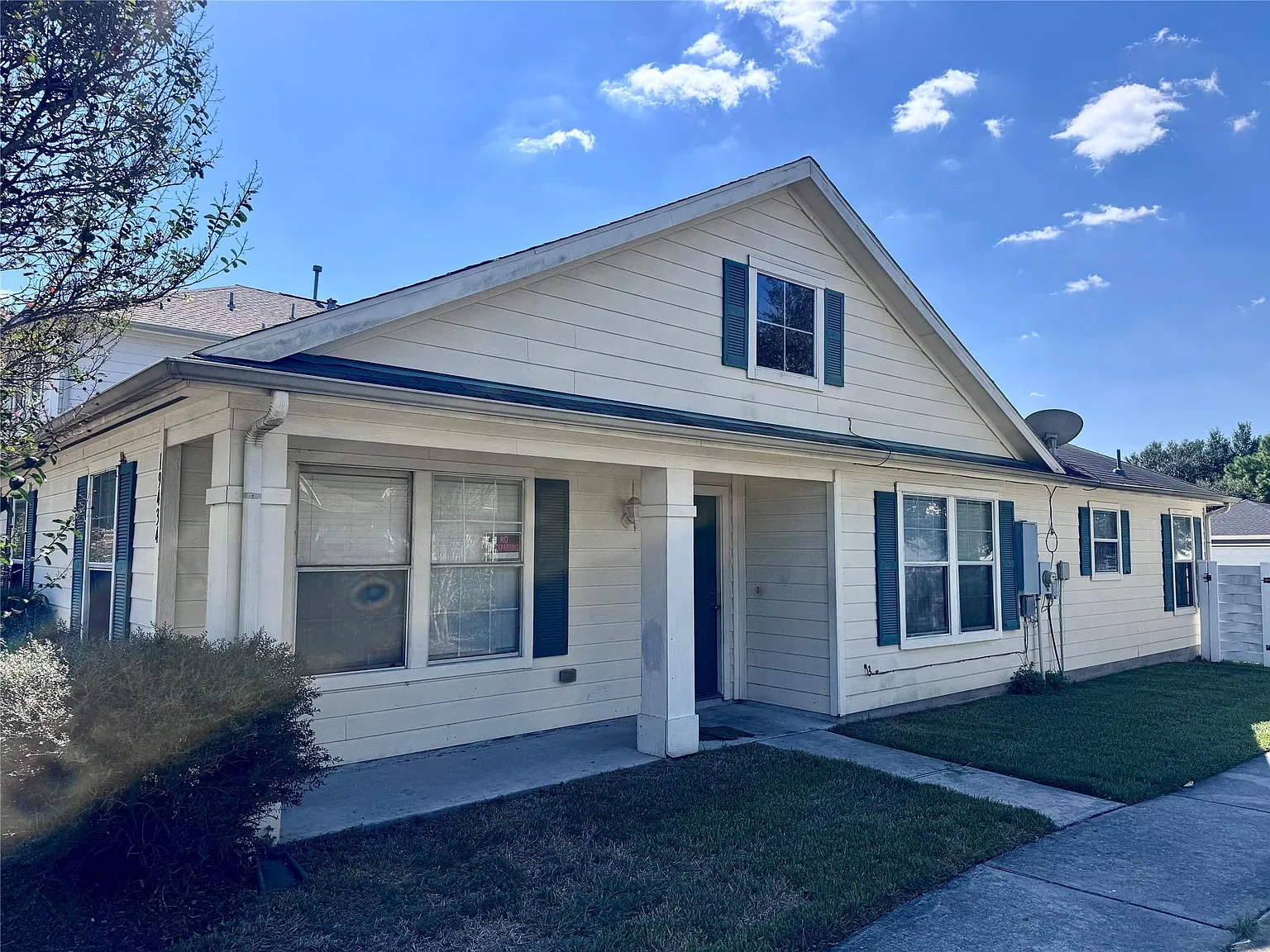 3 bed, 2.0 bath, 1412 sqft, $1,780 — Photo 2