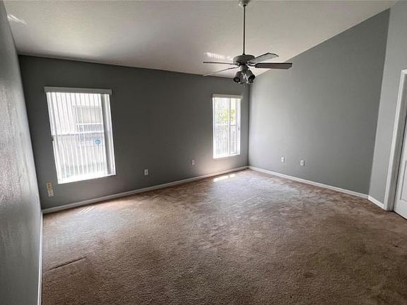 5th image of 3068 Cameron Dr