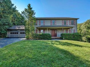 5437 Snow Owl Dr, Roanoke, VA 24018