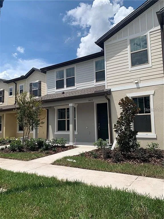 3 bed, 2.5 bath, 1617 sqft, $2,250 — Photo 1
