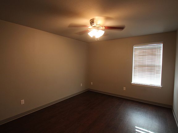 4th image of 2528-2532 Westminster Dr #2528