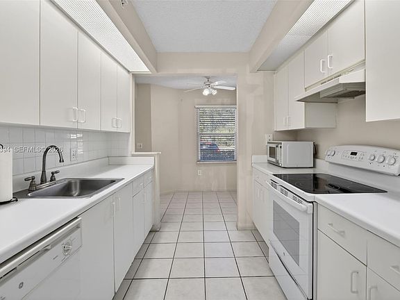 2nd image of 700 SW 137th Ave APT 110H