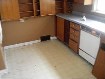 5th image of 1407 N Metcalf St