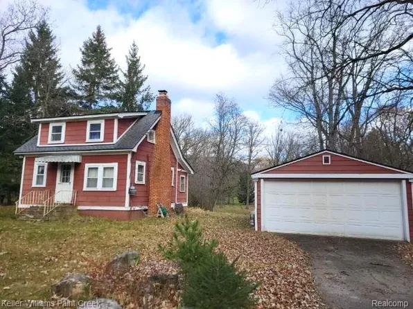 3941 S Ellamae Rd, Oakland, MI 48363
